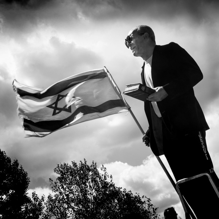 7DE83792-C4C8-4BF0-9B60-9E7312D215B8